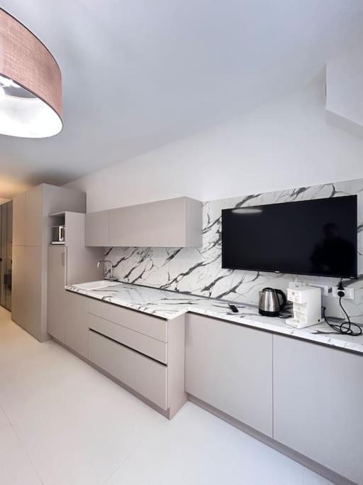 Homeby, Mascarella Patio Apartment 博洛尼亚 外观 照片